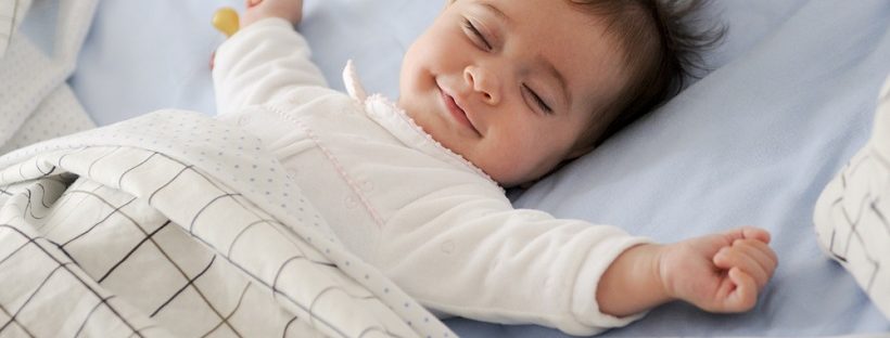 新生児の変顔が可愛い&面白い！…でも笑ってしまって寝かし付け失敗！